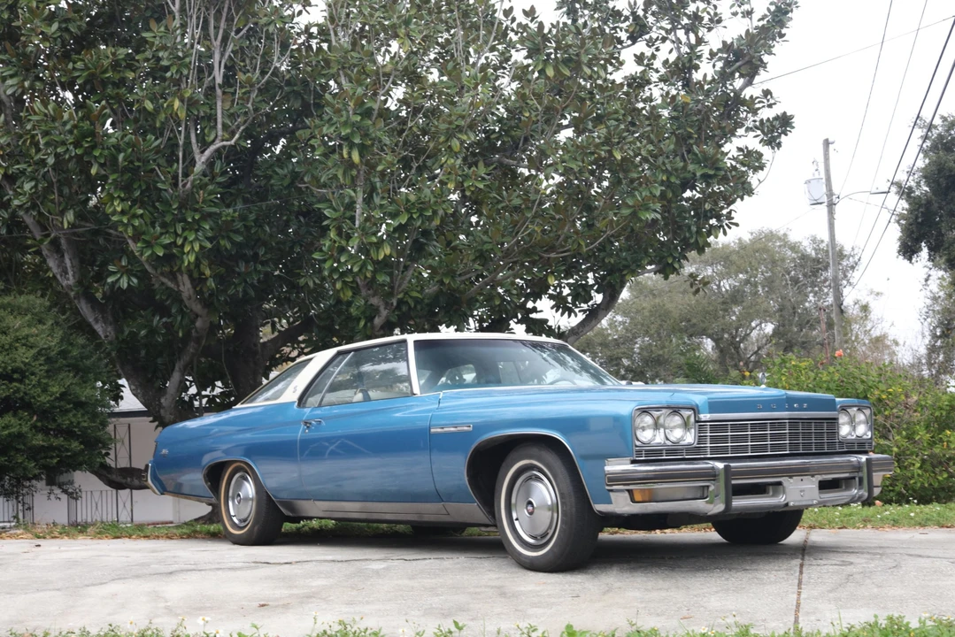 1975 Buick LeSabre - Image 10 of 31