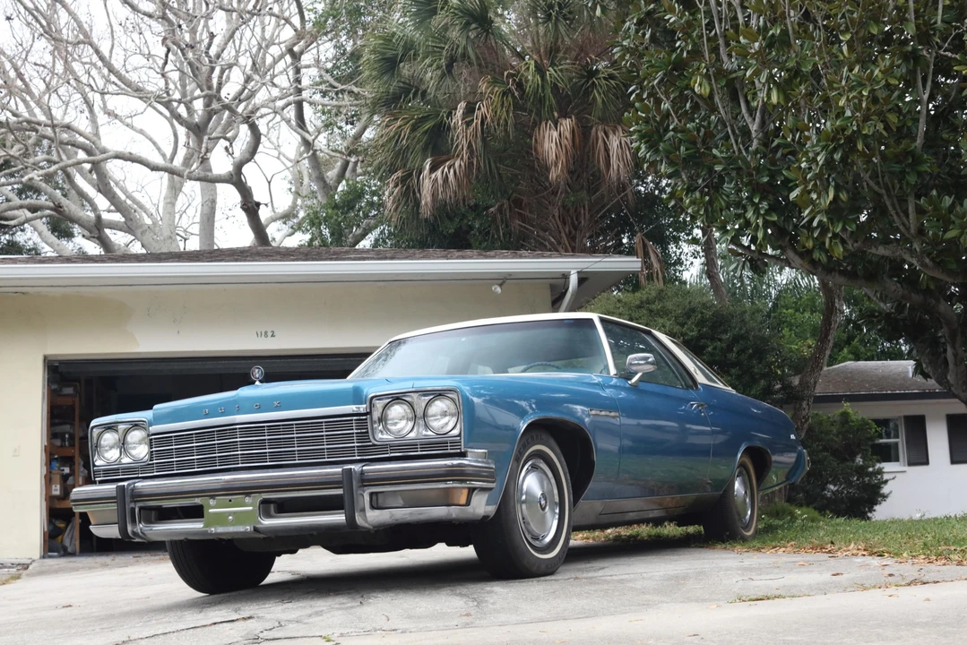 1975 Buick LeSabre - Image 12 of 31