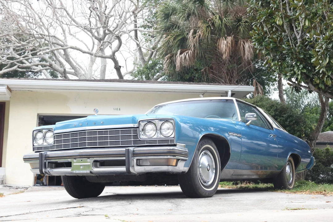 1975 Buick LeSabre - Image 13 of 31