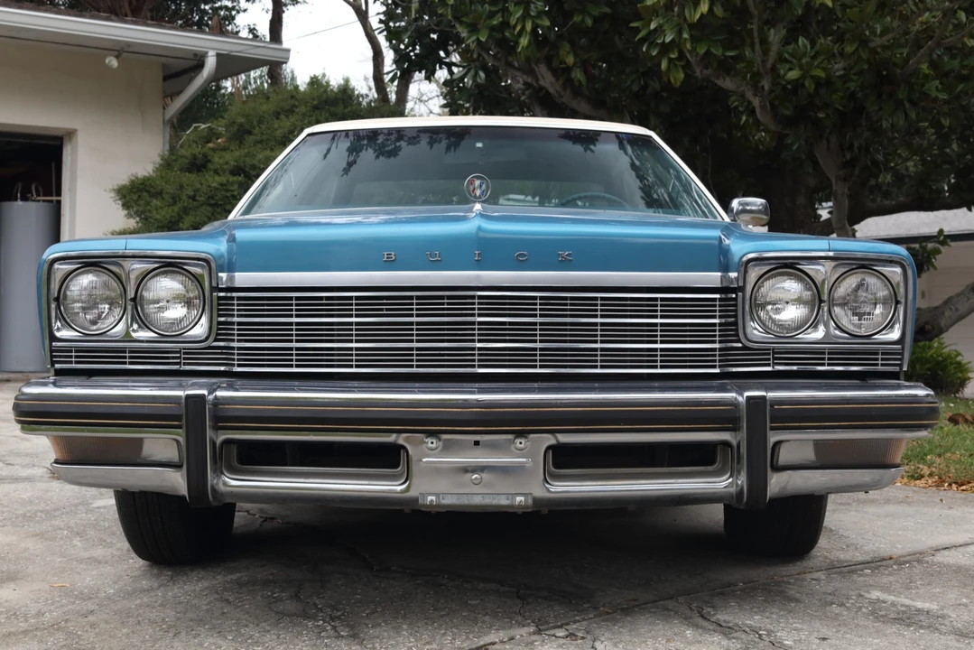1975 Buick LeSabre - Image 11 of 31