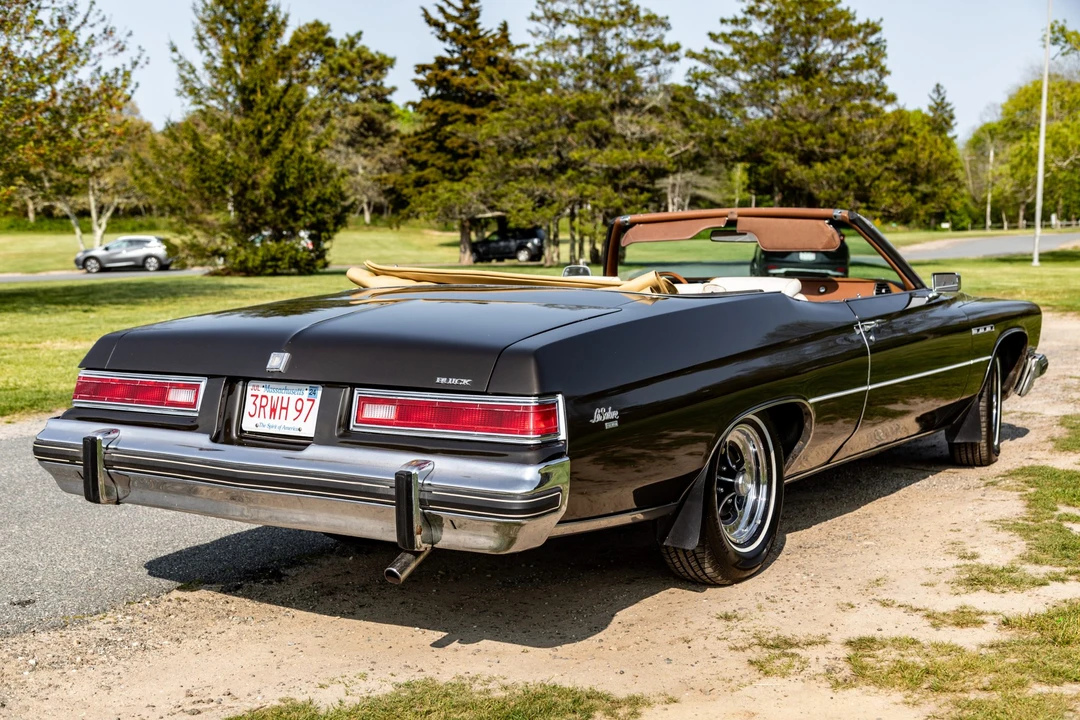 1975 Buick LeSabre - Image 12 of 31