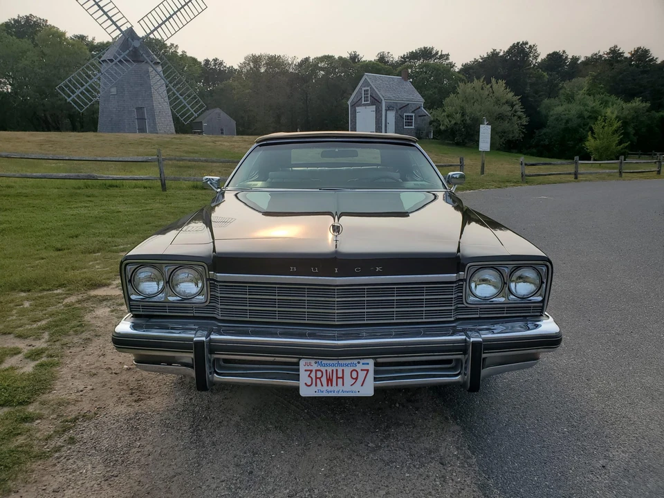 1975 Buick LeSabre - Image 19 of 31