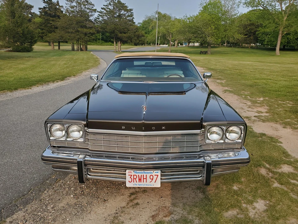 1975 Buick LeSabre - Image 20 of 31