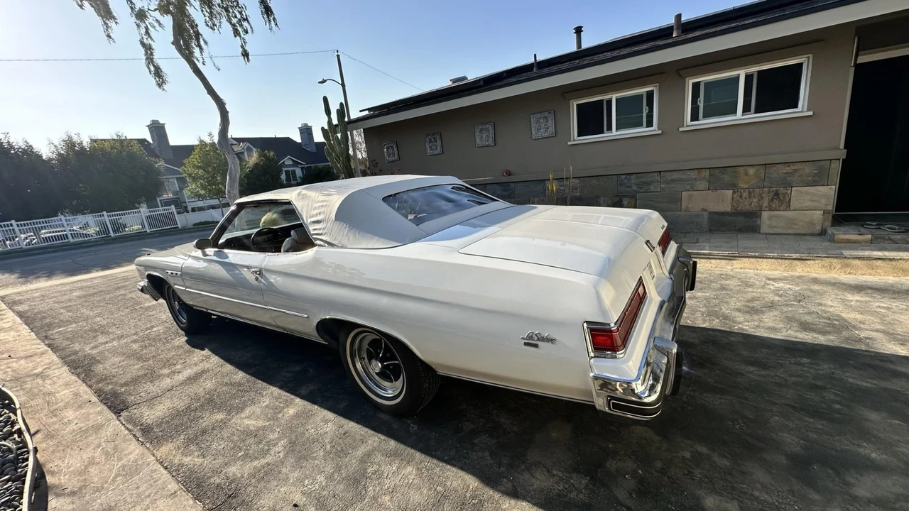 1975 Buick LeSabre - Image 22 of 31