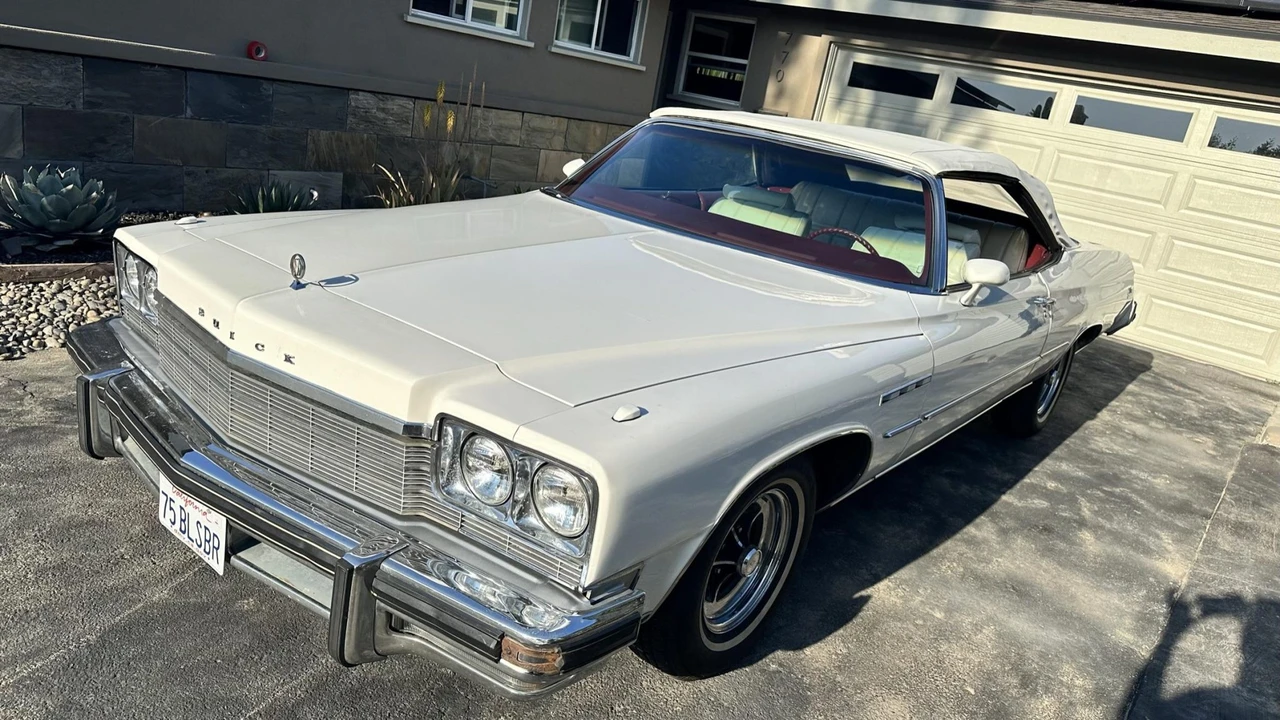 1975 Buick LeSabre - Image 19 of 31