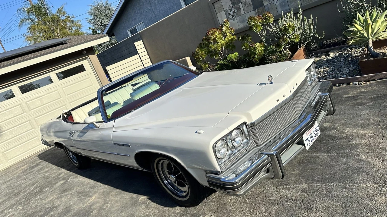 1975 Buick LeSabre - Image 2 of 31