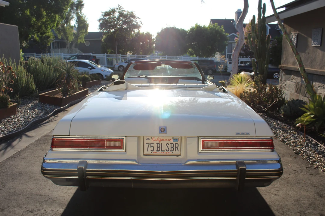 1975 Buick LeSabre - Image 8 of 31
