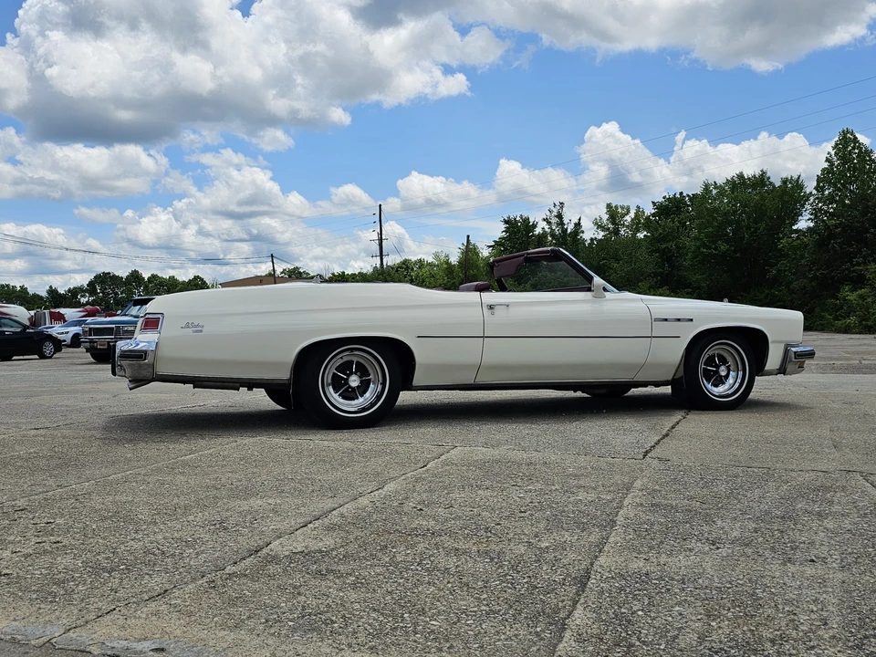 1975 Buick LeSabre - Image 11 of 31