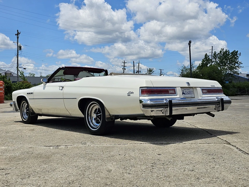 1975 Buick LeSabre - Image 7 of 31