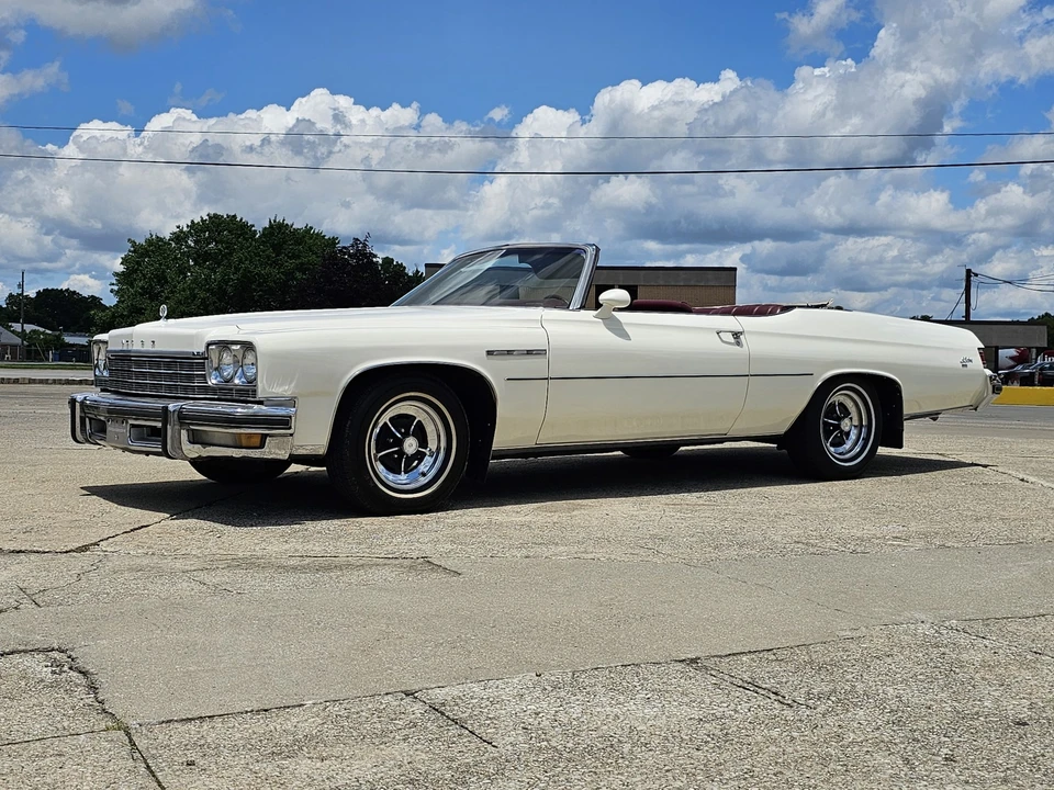 1975 Buick LeSabre - Image 4 of 31