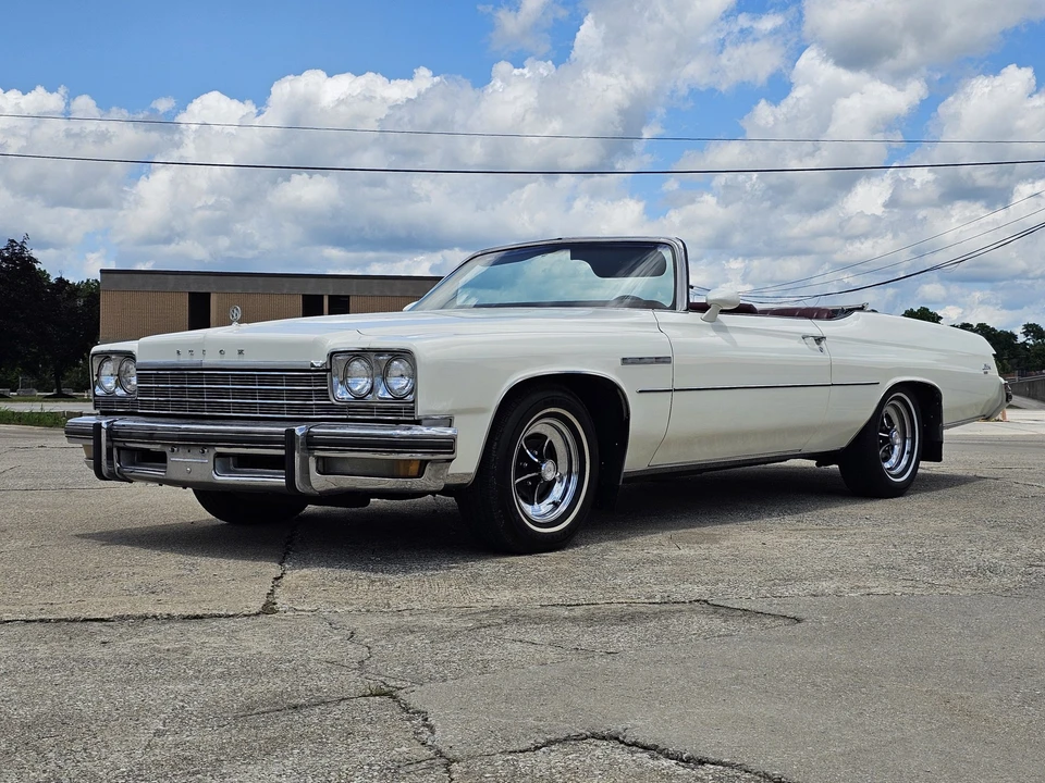 1975 Buick LeSabre - Image 3 of 31