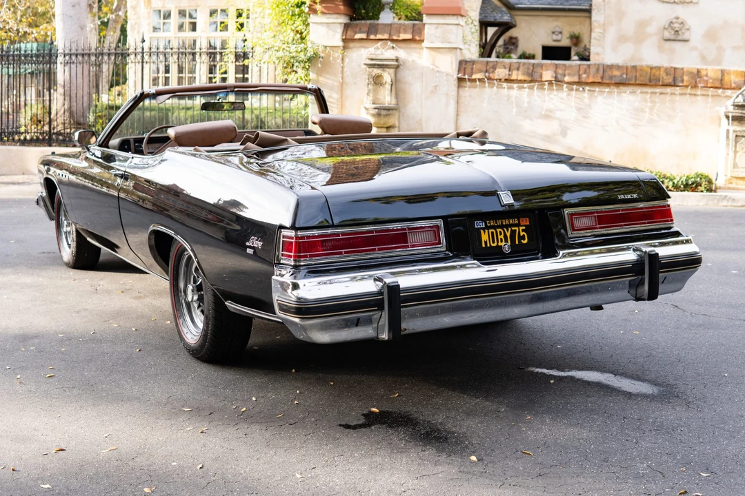 1975 Buick LeSabre - Image 13 of 31
