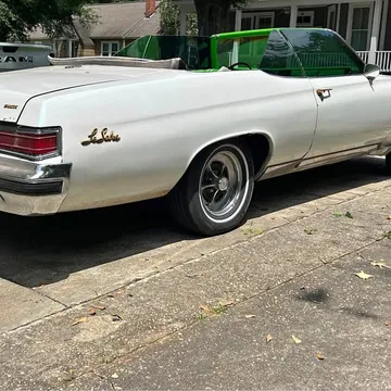 1975 Buick LeSabre Custom Sedan 4D