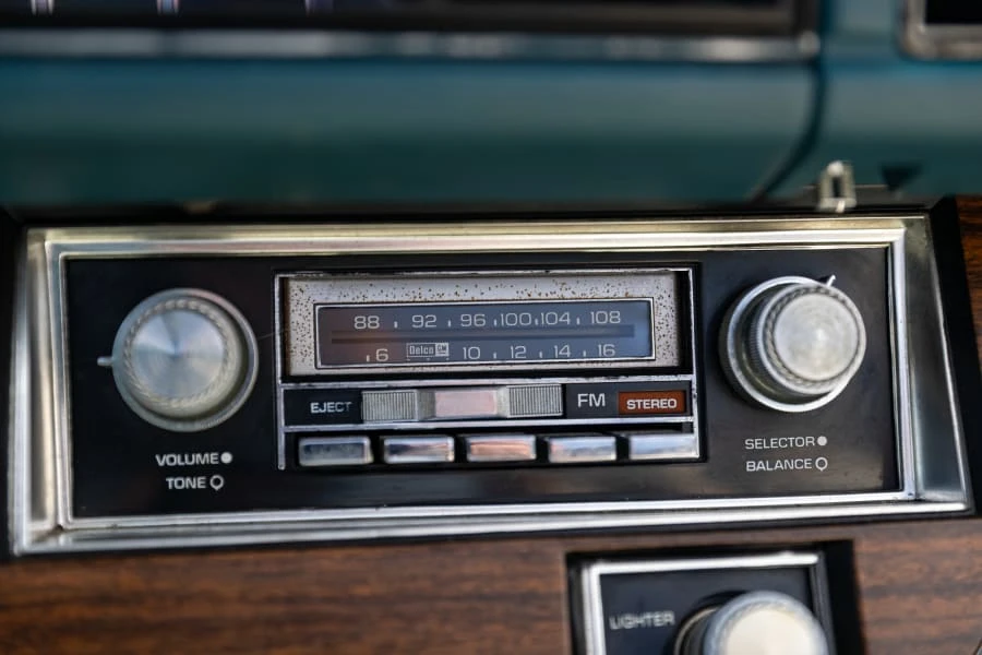1975 Buick LeSabre - Image 25 of 31