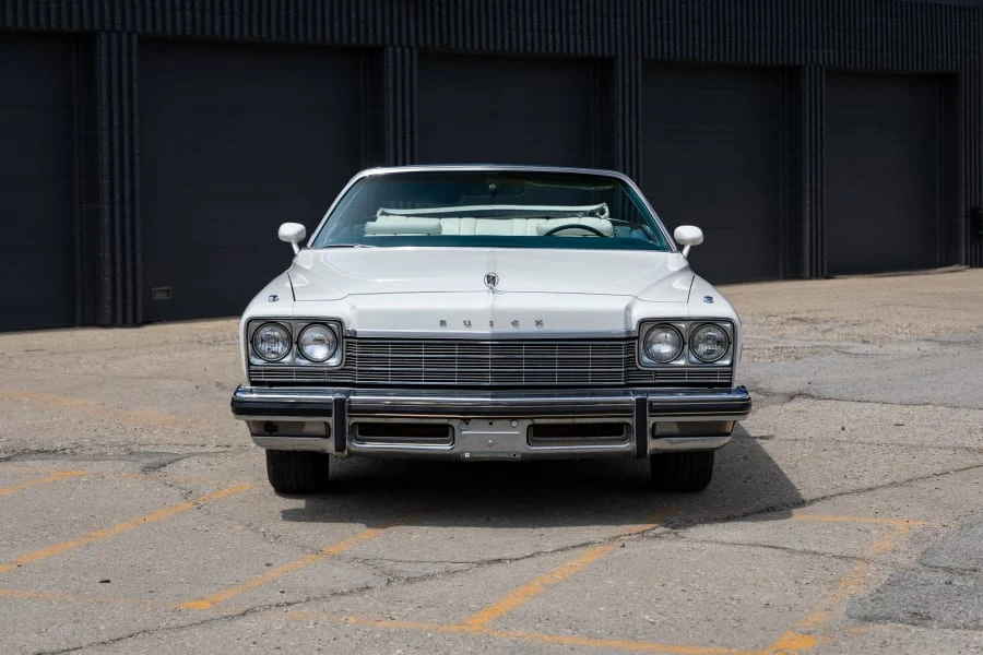 1975 Buick LeSabre - Image 4 of 31
