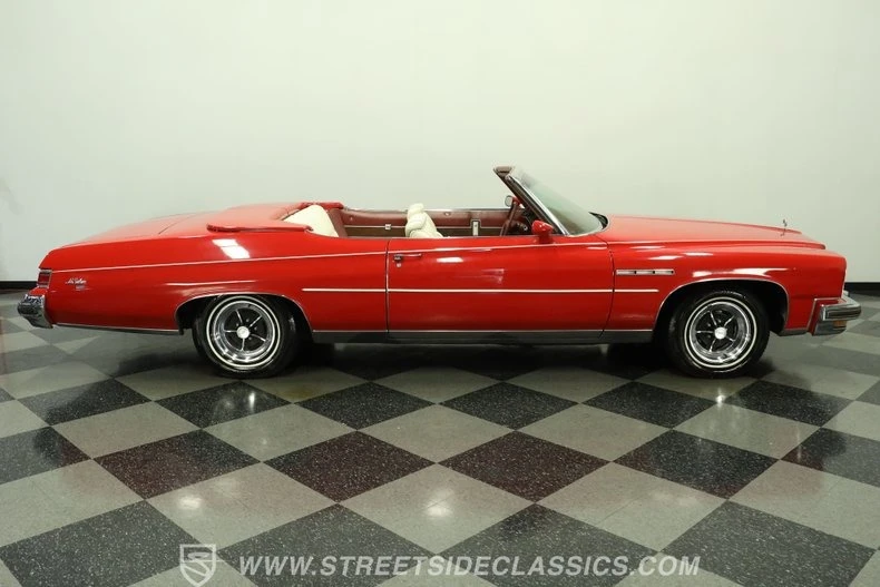 1975 Buick LeSabre - Image 12 of 31