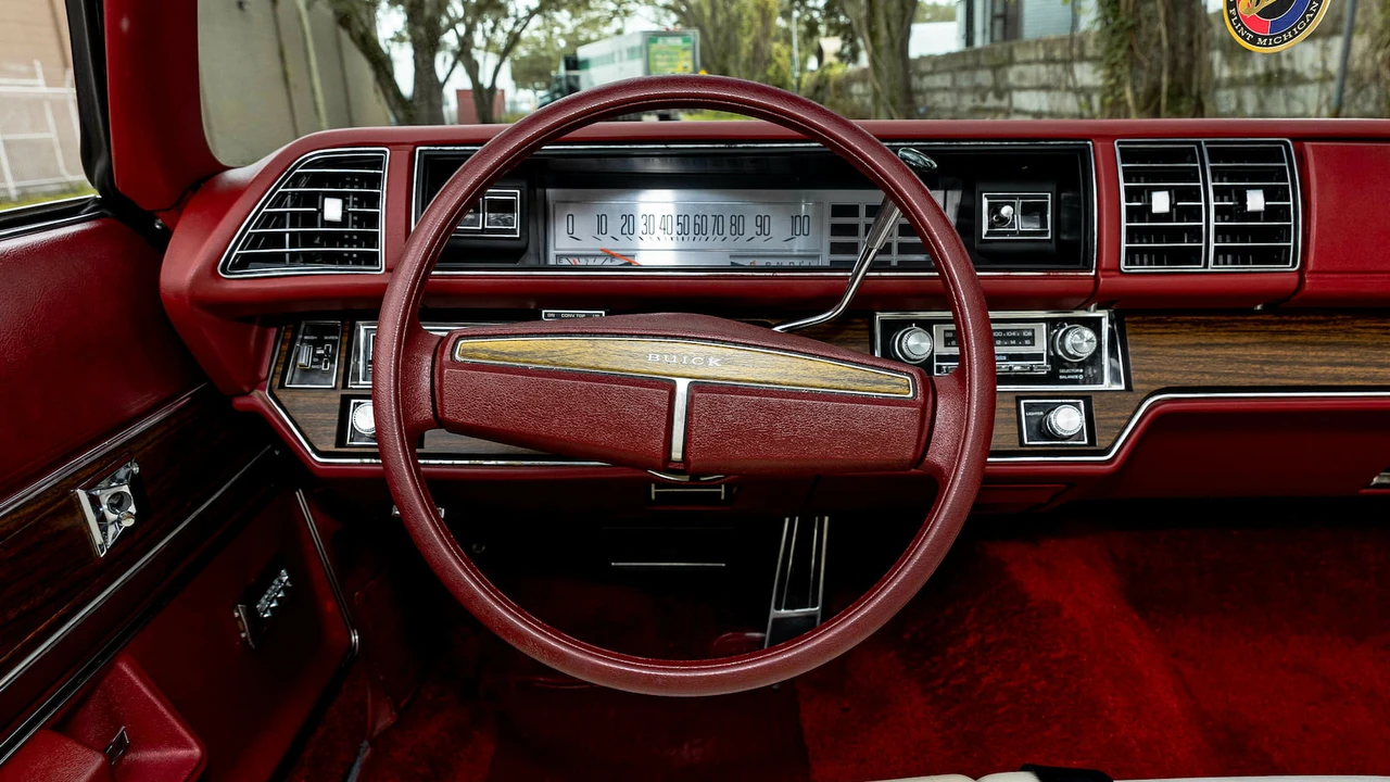 1975 Buick LeSabre - Image 6 of 31
