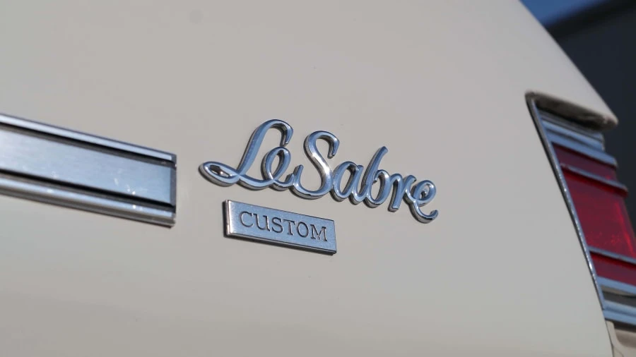 1975 Buick LeSabre - Image 11 of 12