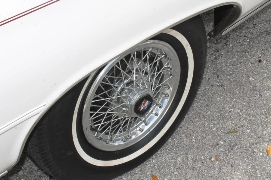 1975 Buick LeSabre - Image 10 of 12