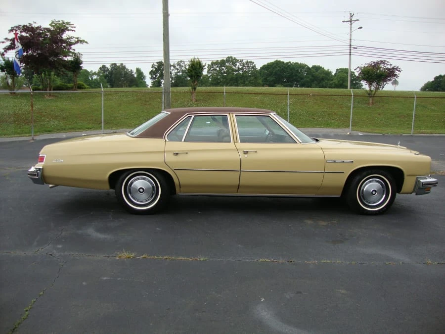 1975 Buick LeSabre - Image 7 of 7
