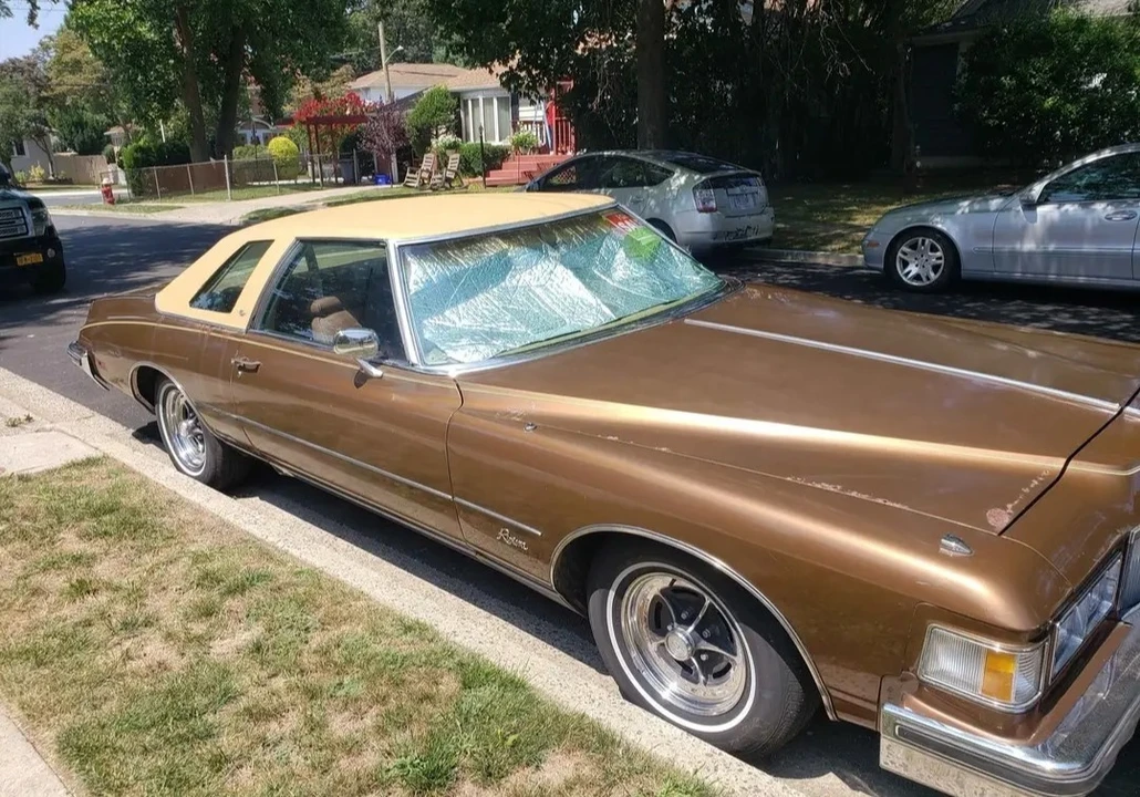 1975 Buick Riviera 4th-7th Gen - Image 2 of 13