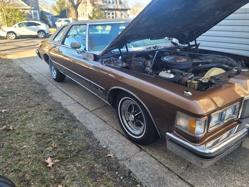 1975 Buick Riviera 4th-7th Gen - Image 7 of 13