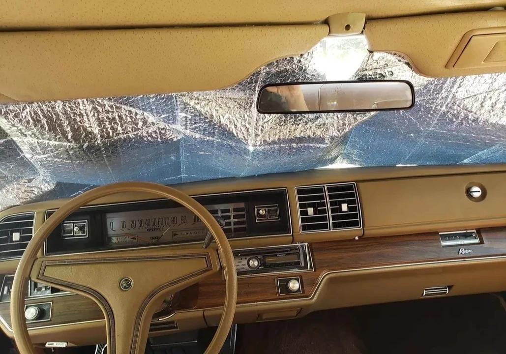 1975 Buick Riviera 4th-7th Gen - Image 10 of 13