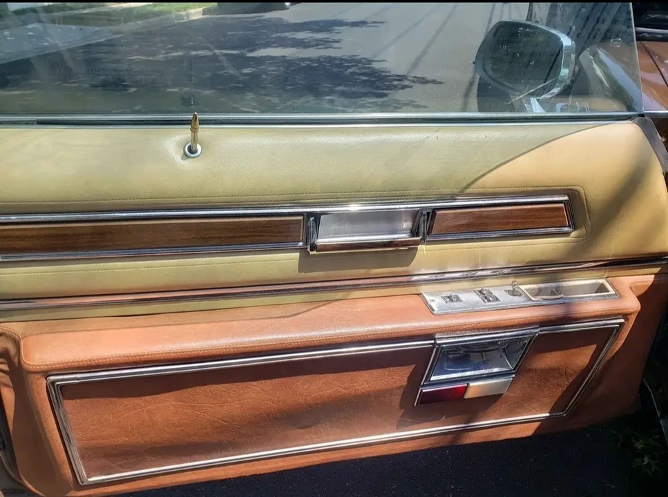 1975 Buick Riviera 4th-7th Gen - Image 9 of 13