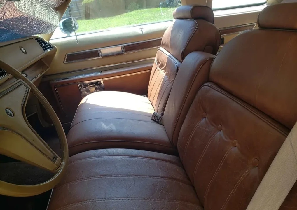 1975 Buick Riviera 4th-7th Gen - Image 11 of 13