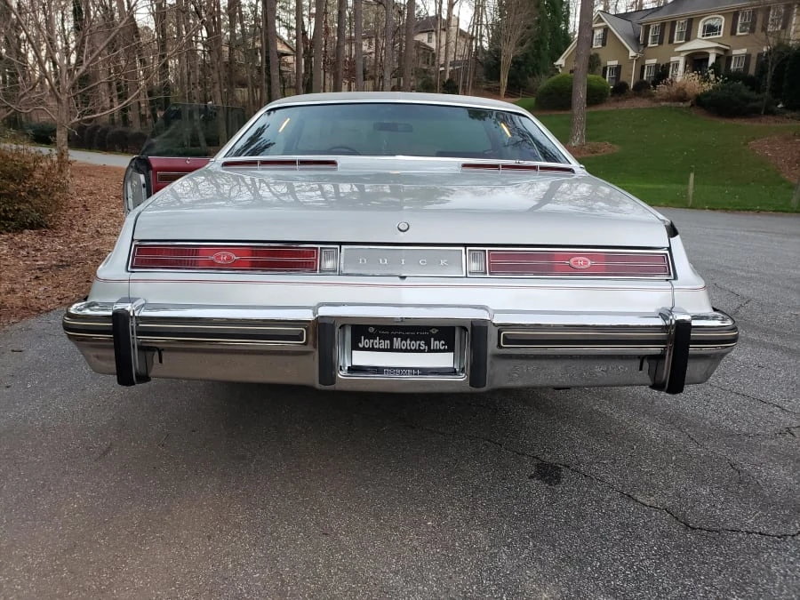 1975 Buick Riviera 4th-7th Gen - Image 7 of 9