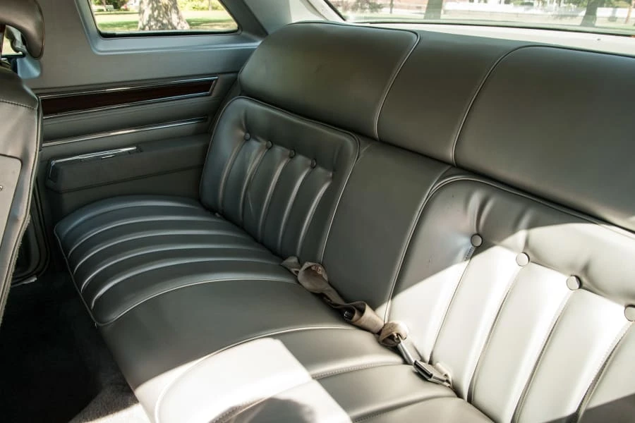 1975 Buick Riviera 4th-7th Gen - Image 4 of 8