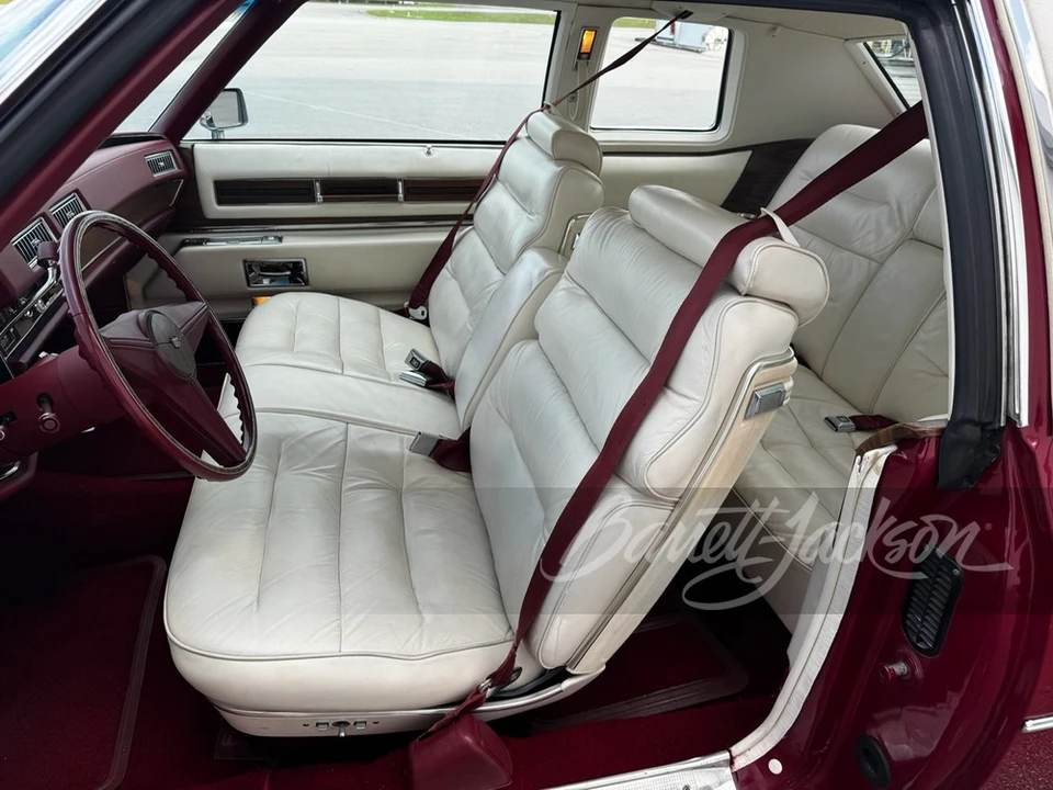1975 Cadillac DeVille 4th Gen - Image 2 of 2