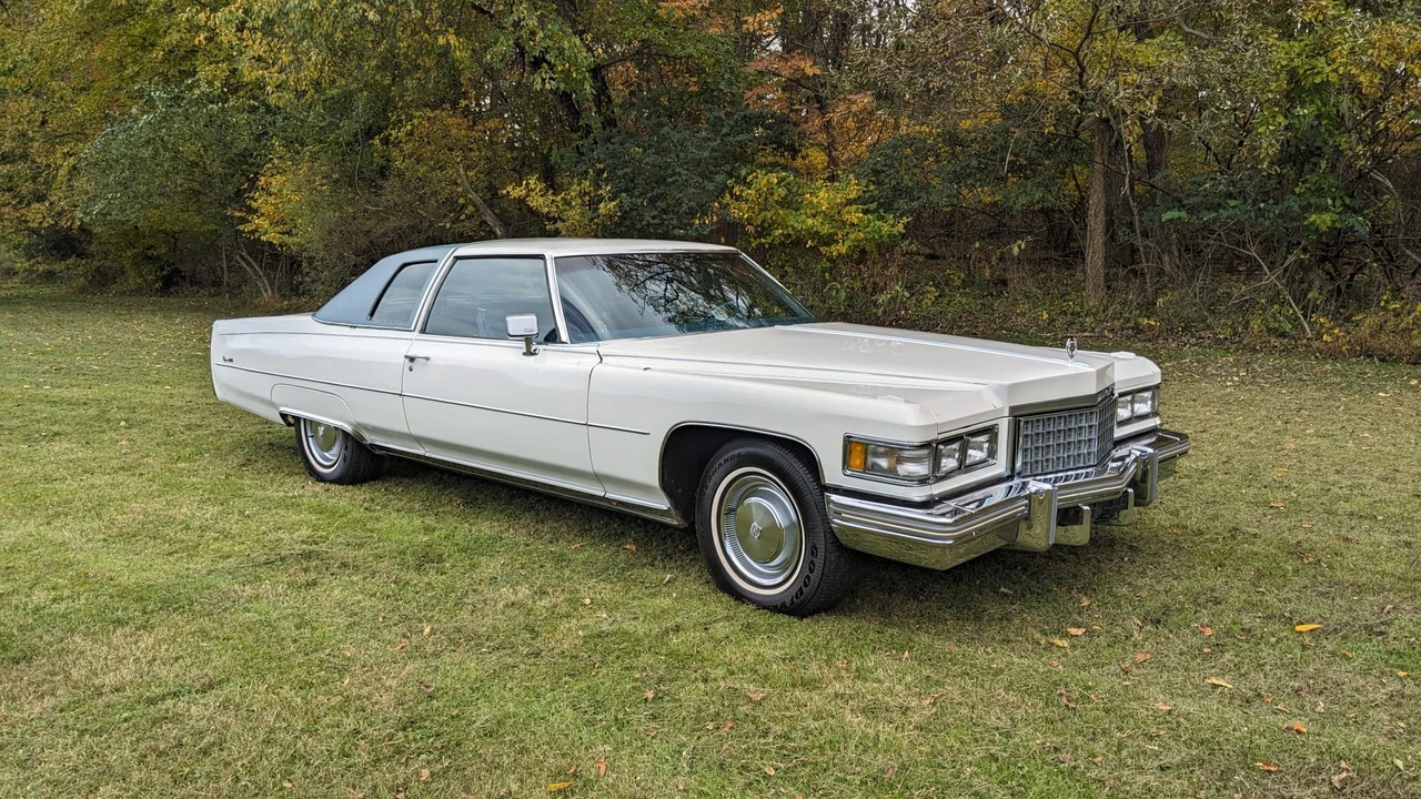 1975 Cadillac DeVille 4th Gen - Image 4 of 31