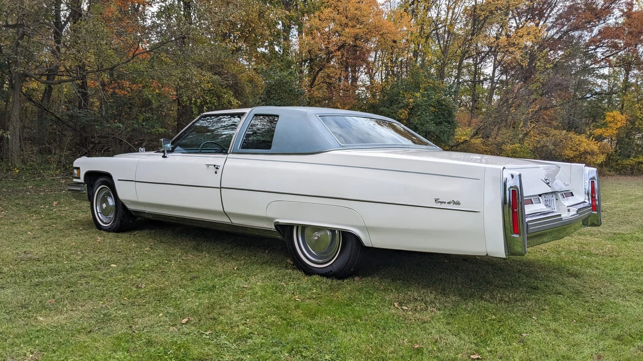 1975 Cadillac DeVille 4th Gen - Image 16 of 31