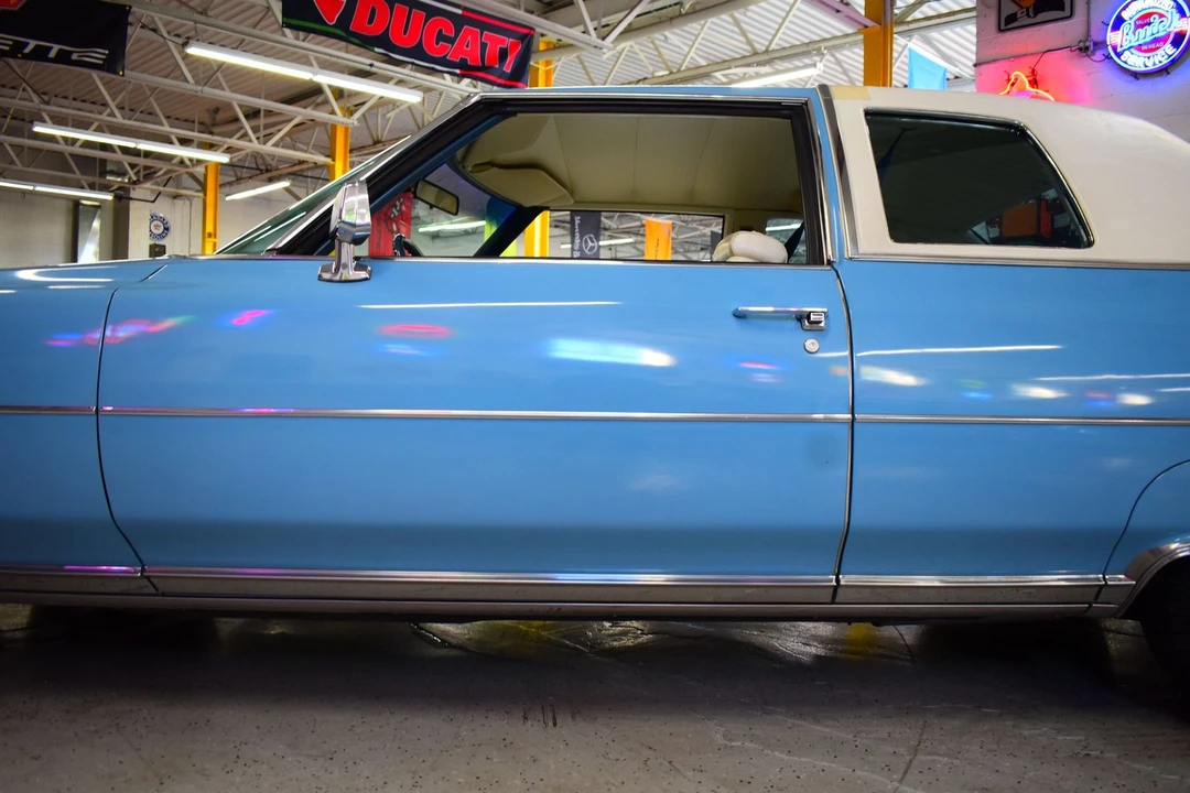 1975 Cadillac DeVille 4th Gen - Image 11 of 20