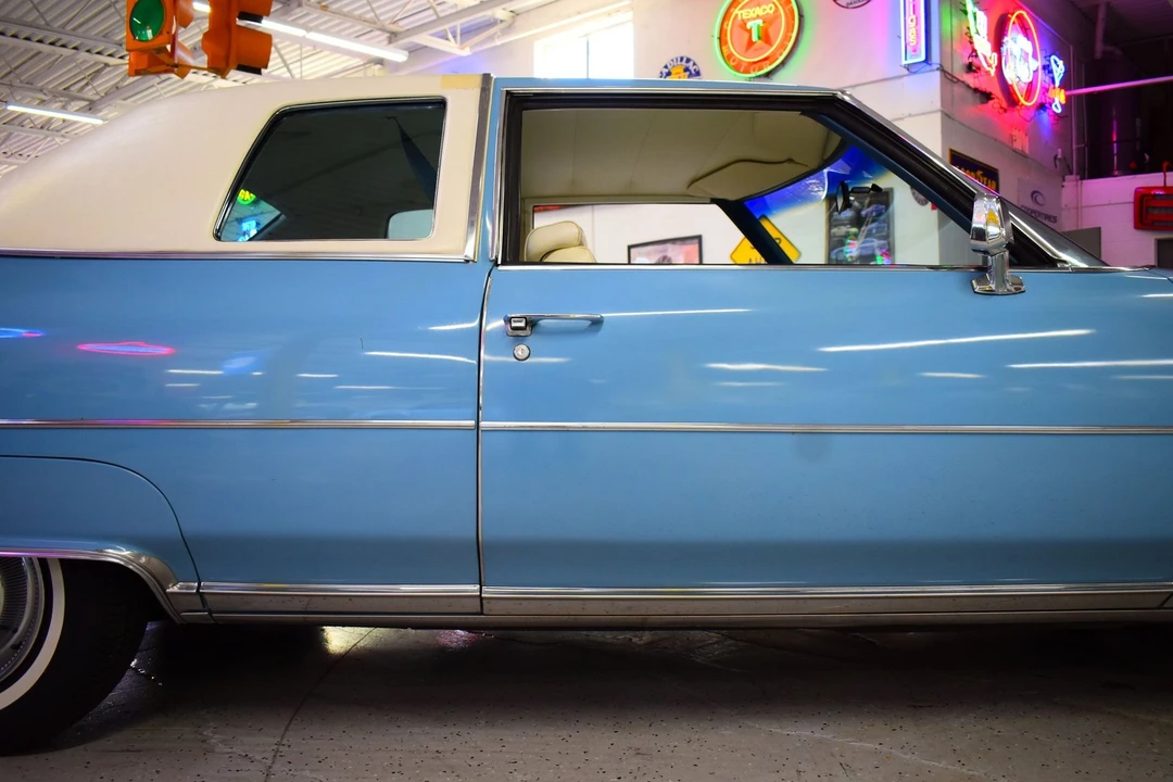 1975 Cadillac DeVille 4th Gen - Image 9 of 20