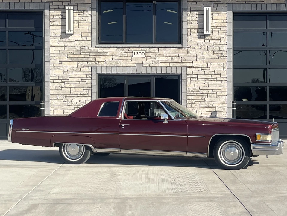 1975 Cadillac DeVille 4th Gen - Image 2 of 31