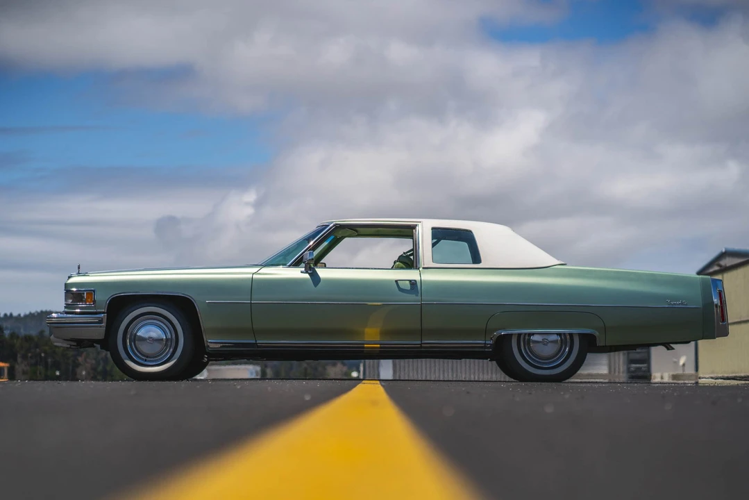 1975 Cadillac DeVille 4th Gen - Image 12 of 31
