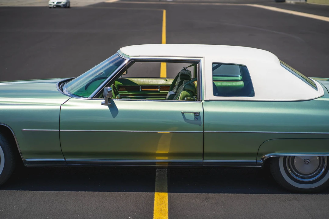 1975 Cadillac DeVille 4th Gen - Image 28 of 31
