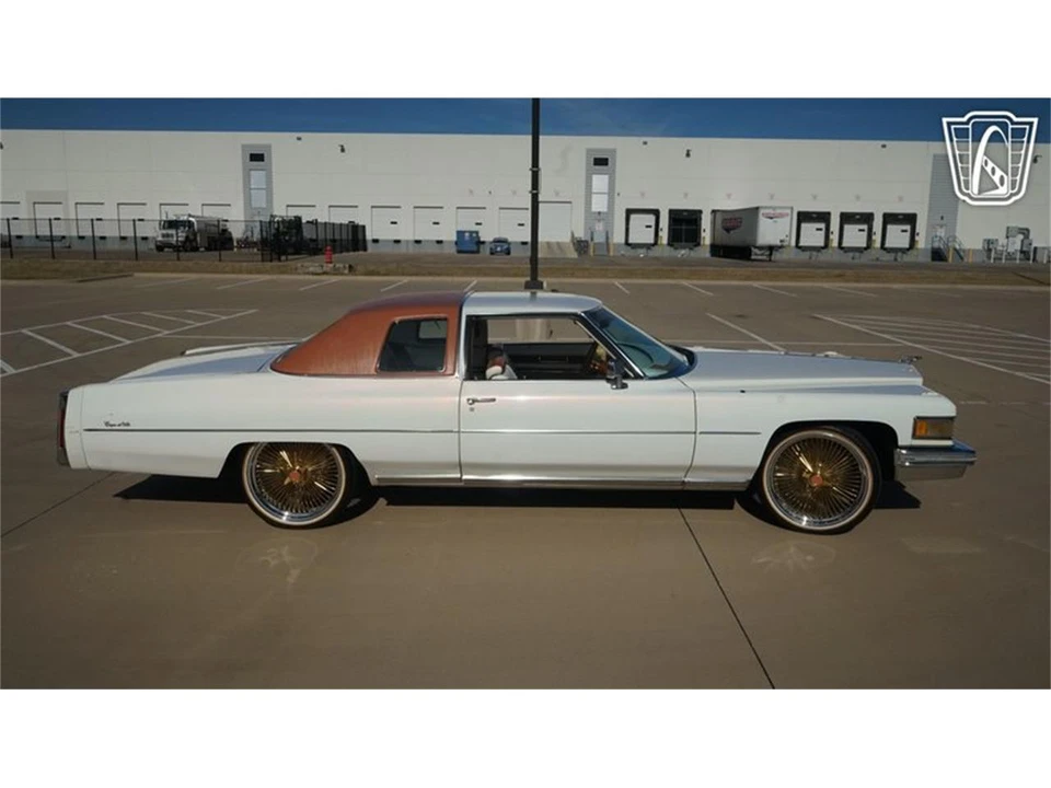 1975 Cadillac DeVille 4th Gen - Image 17 of 31