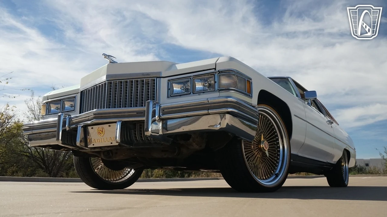 1975 Cadillac DeVille 3rd Gen - Image 5 of 12