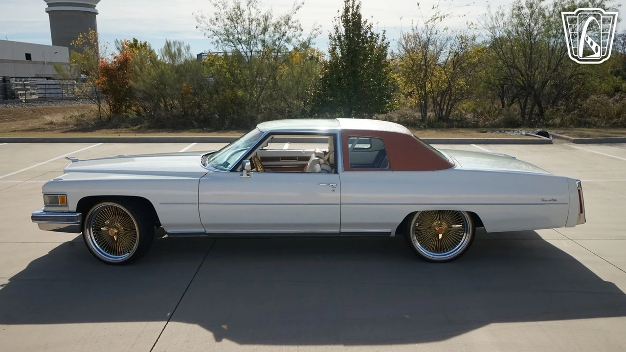 1975 Cadillac DeVille 3rd Gen - Image 7 of 12