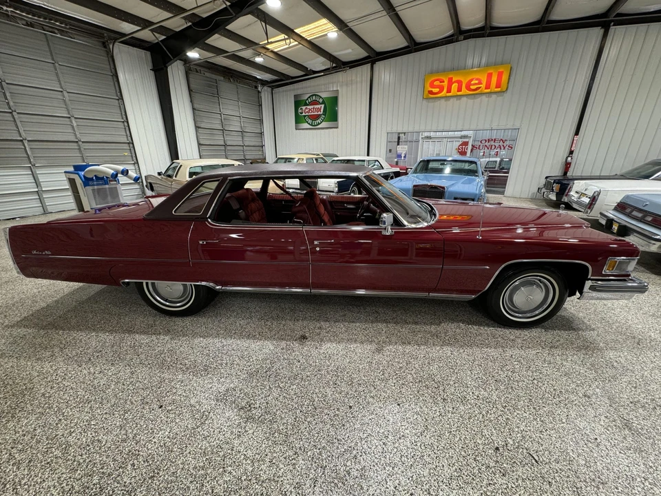 1975 Cadillac DeVille 4th Gen - Image 17 of 31