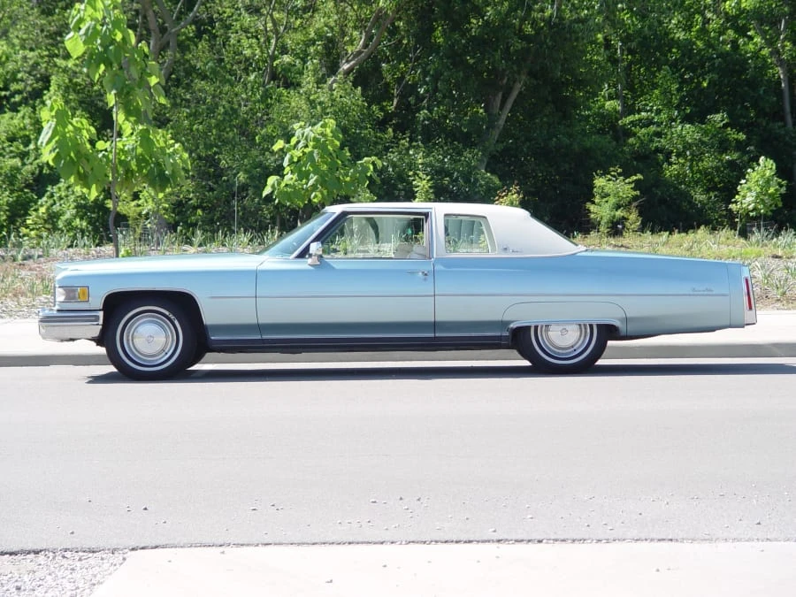 1975 Cadillac DeVille 4th Gen - Image 2 of 8