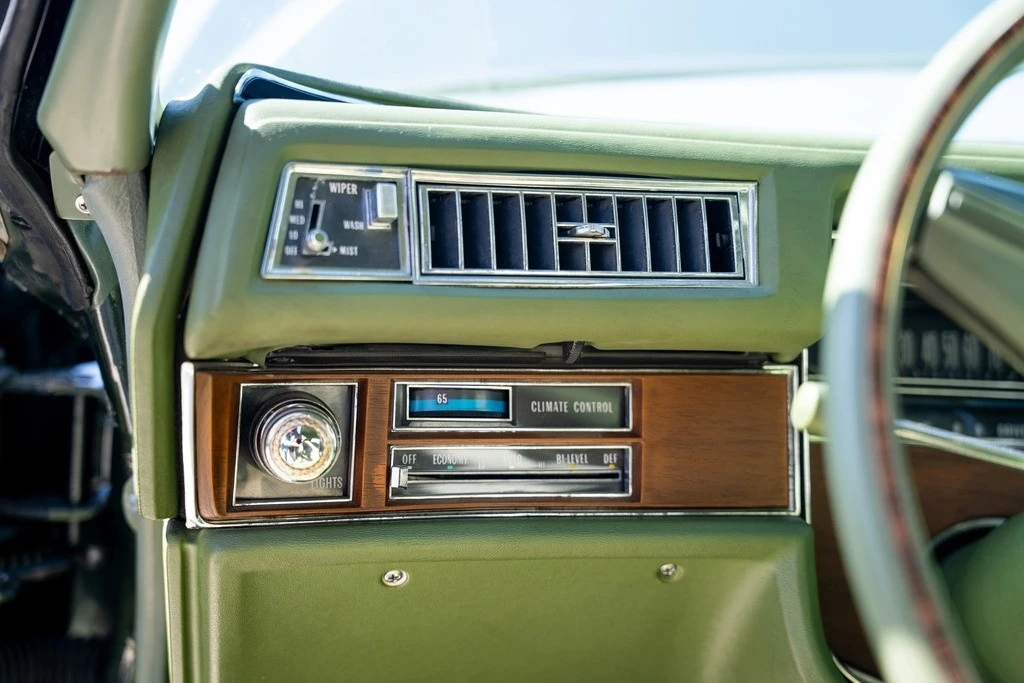 1975 Cadillac Eldorado 9th Gen - Image 18 of 21