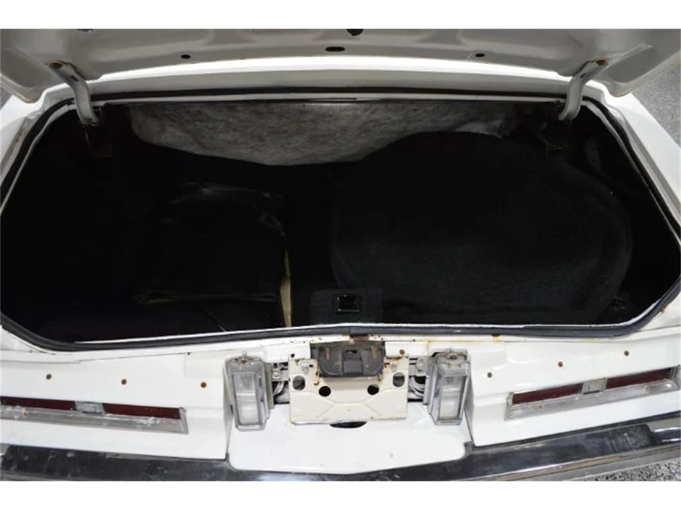 1975 Cadillac Eldorado 9th Gen - Image 9 of 14