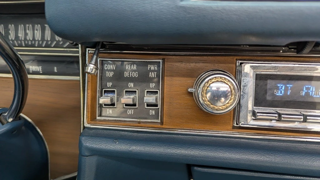 1975 Cadillac Eldorado 9th Gen - Image 25 of 31
