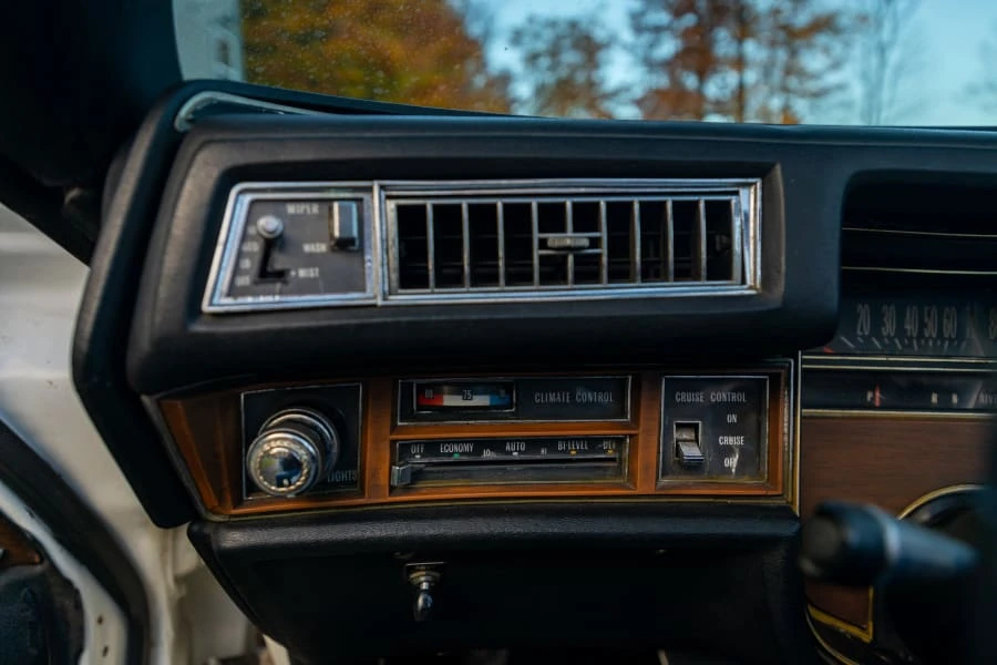 1975 Cadillac Eldorado 9th Gen - Image 18 of 27