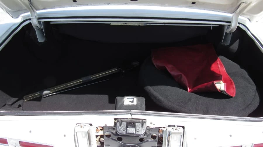 1975 Cadillac Eldorado 9th Gen - Image 6 of 8