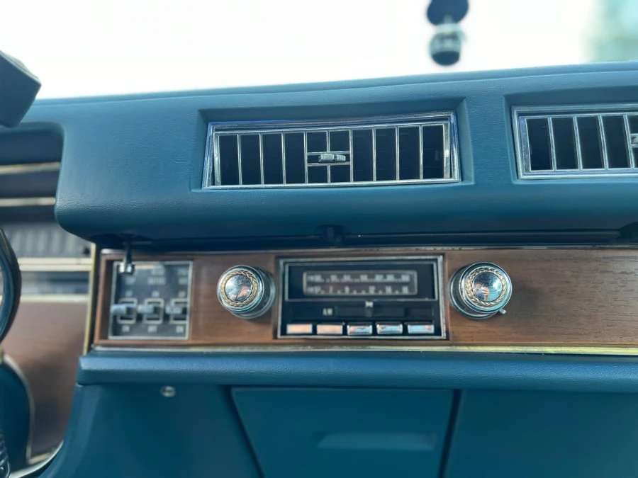 1975 Cadillac Eldorado 9th Gen - Image 17 of 26
